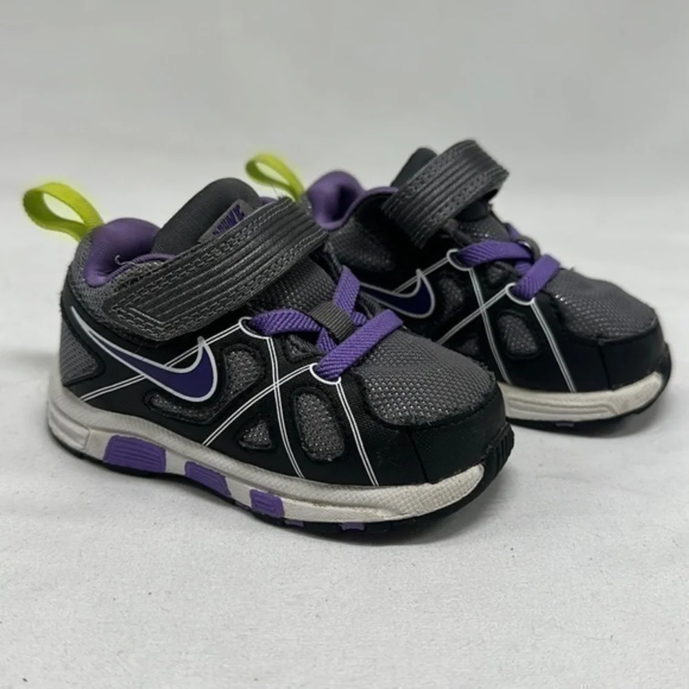 Nike Toddler Kids Black Purple Shoes Size 4 1/2